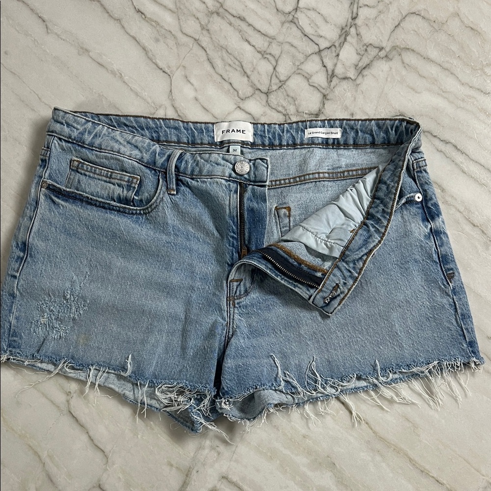 FRAME Le Grand Garçon Short woman’s size 32